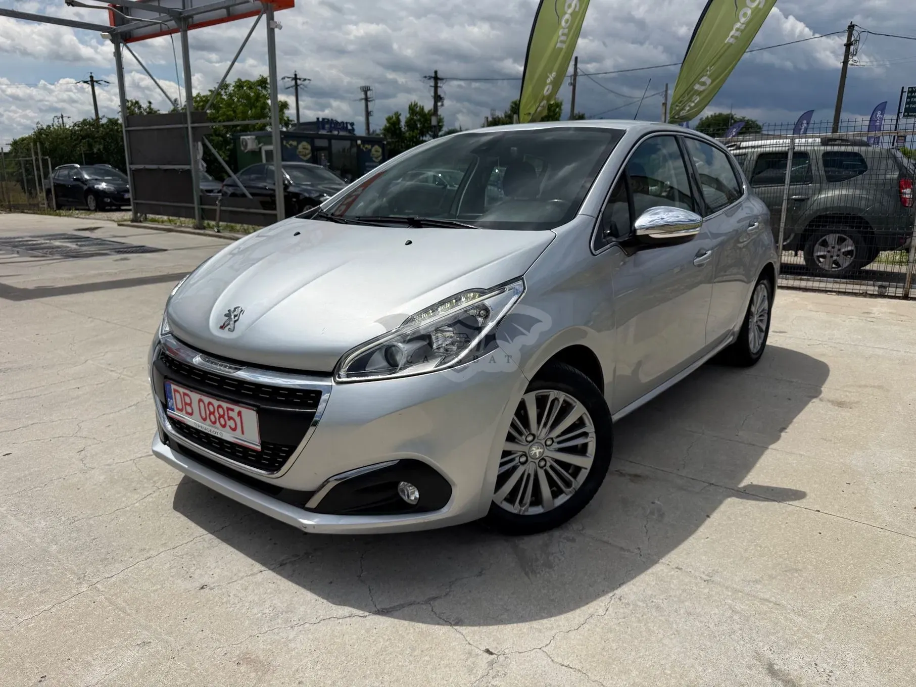 Peugeot 208 I [2012 - 2019] 1.2 L PureTech Turbo S&S EAT6 Allure 2018