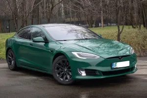 Tesla Model S 2019