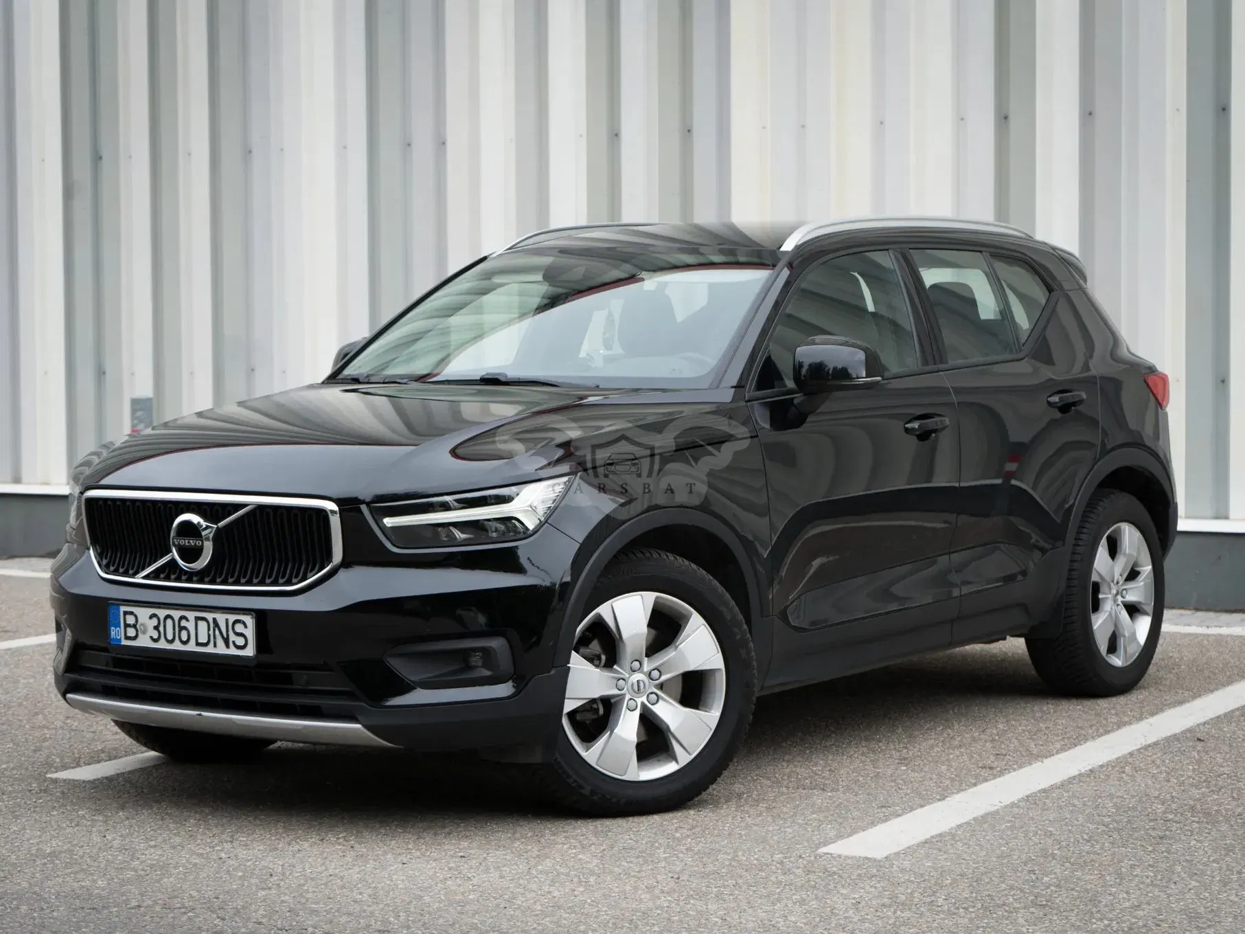 Volvo XC40 B4 AT8 AWD Mild Hybrid Momentum Pro 2021
