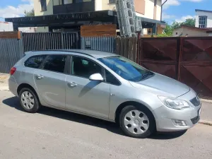 Opel Astra J [2009 - 2018] 2011