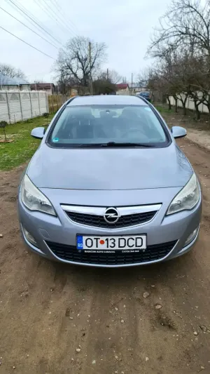 Opel Astra J [2009 - 2018] Classic III 1.7 CDTI 2012