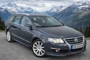 Volkswagen Passat B6 [2005 - 2010] 2.0 TDI 4Motion DPF DSG R-Line Edition Plus 2010