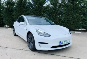 Tesla Model 3 Standard Reichweite Plus Hinterradantrieb 2020