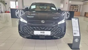 MG HS 2025