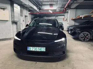 Tesla Model Y RWD 2026
