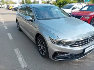 Volkswagen Passat B8 [2014 - Prezent] 2.0 TDI DSG 4Motion R Executive 2019