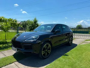 Porsche Cayenne Standard 2019