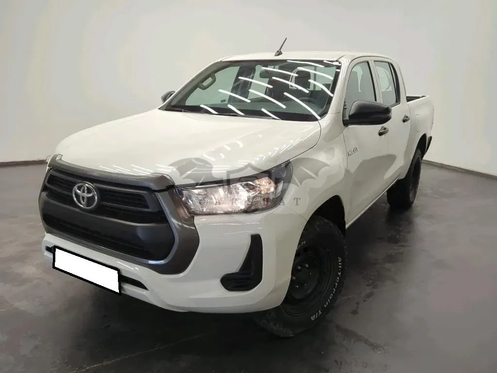 Toyota Hilux 2.4D 150CP 4x4 Double Cab 6MT Comfort 2023
