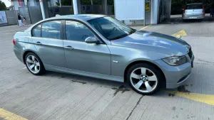 BMW 3 Series E90/E91/E92/E93 [2005 - 2013] ver-320-cd-aut- 2005