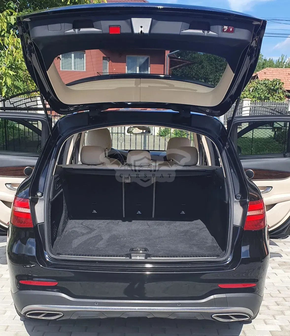 Mercedes-Benz GLC 300 4MATIC 9G-TRONIC AMG Line 2016
