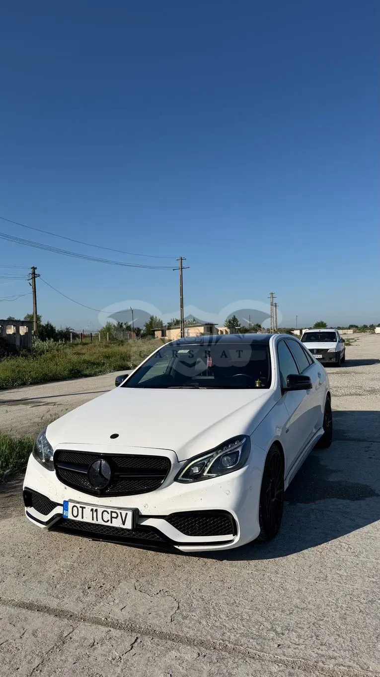 Mercedes-Benz E 220 BlueTEC Aut. 2013
