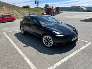 Tesla Model 3 Long Range 2021