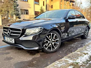 Mercedes-Benz E W213 [2016 - 2023] 220 d 4MATIC Aut. 2020