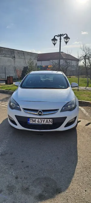 Opel Astra 1.4 ECOTEC Enjoy 2014