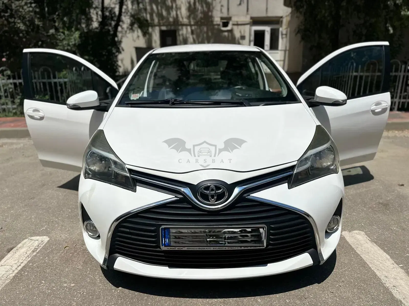 Toyota Yaris 1.33 L Dual VVT-i 5D Multidrive S Luna 2015