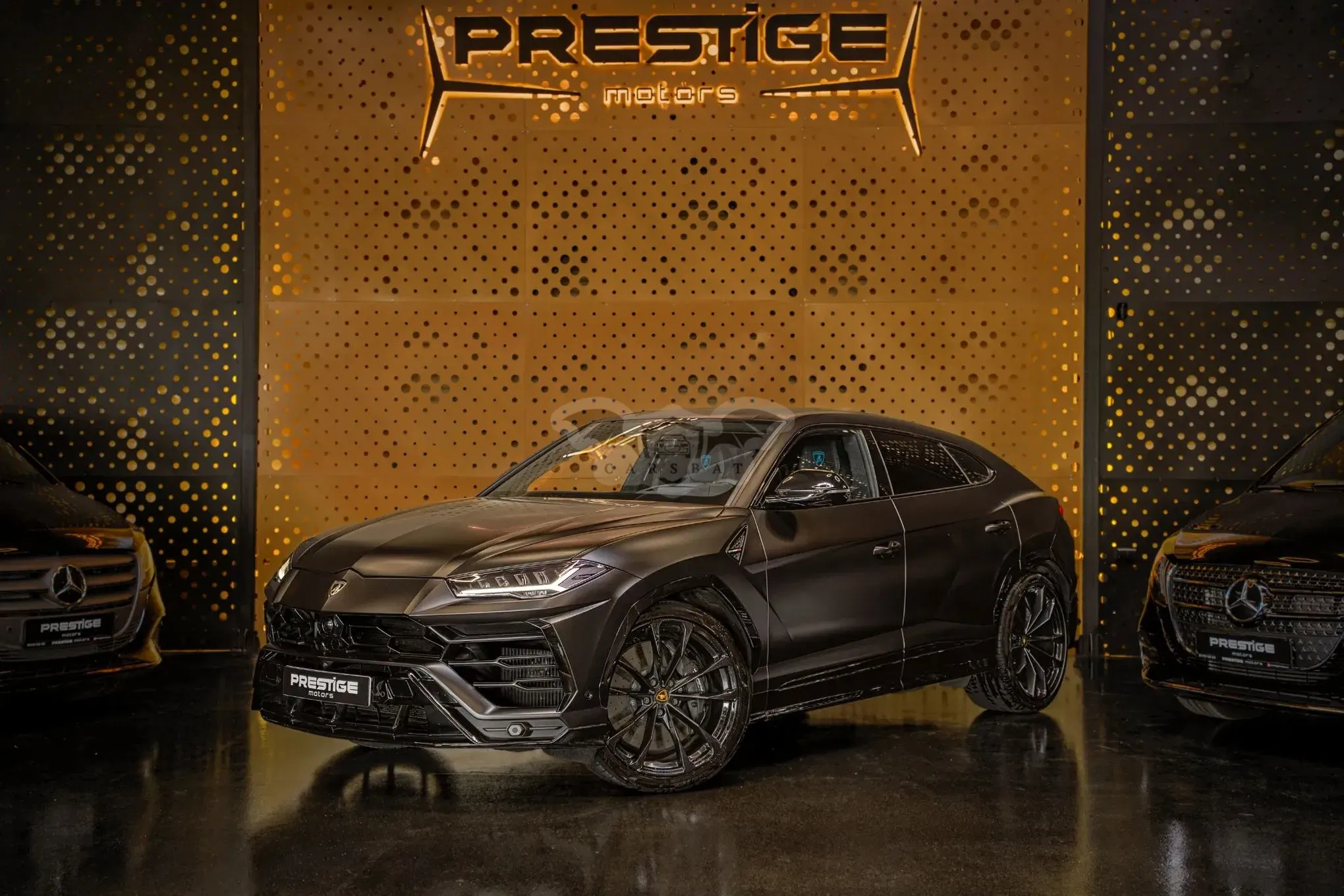 Lamborghini Urus Standard 2021