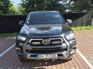 Toyota Hilux VIII [2015 - Prezent] 2.8D 204CP 4x4 Double Cab AT Invincible 2023
