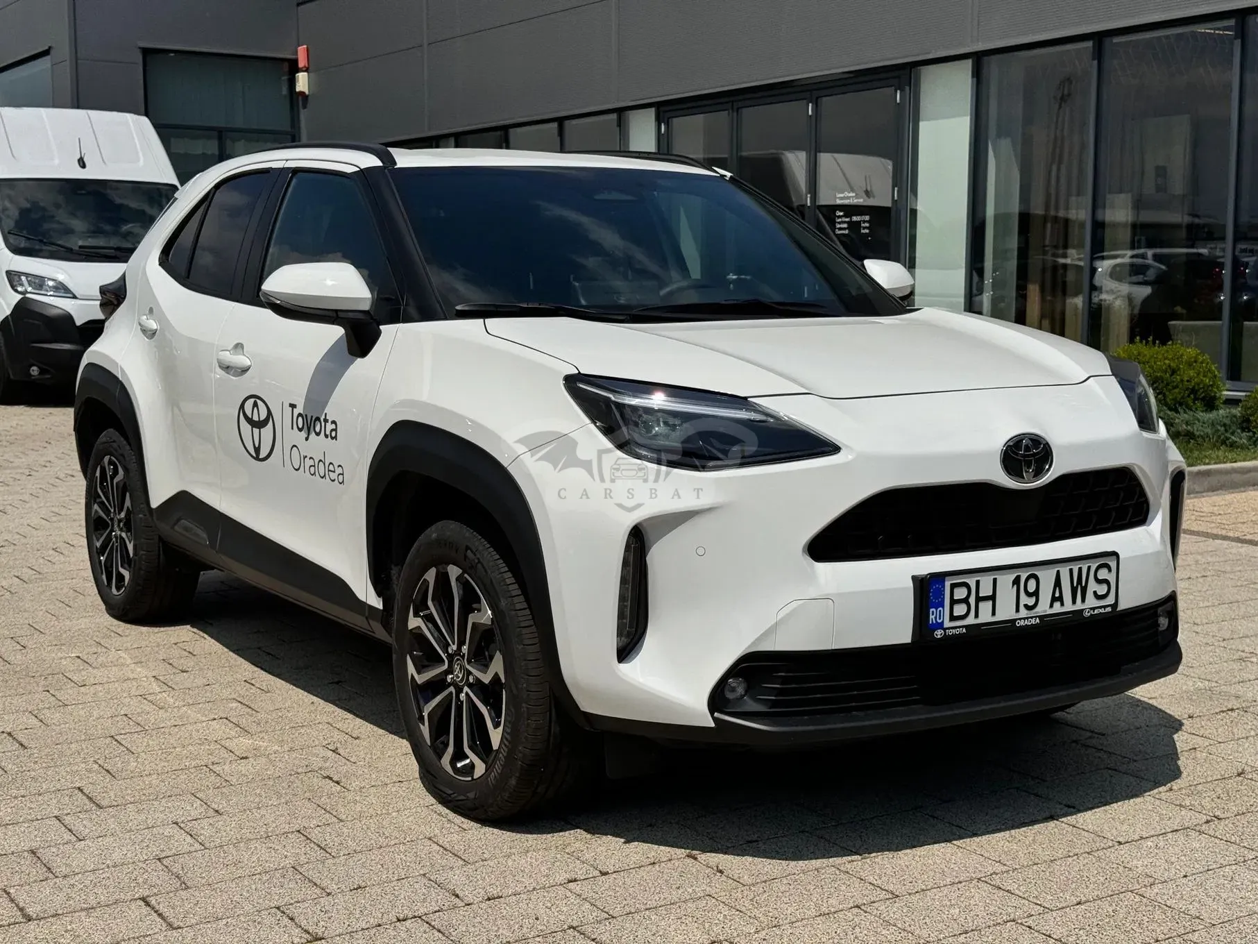 Toyota Yaris 1.5 VVT-i HSD Dynamic Bi-tone 2025