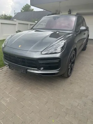 Porsche Cayenne Turbo 2019
