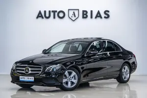 Mercedes-Benz E W213 [2016 - 2023] 220 d 9G-TRONIC Avantgarde 2017