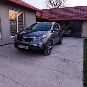 Kia Sportage III [2010 - 2016] 2.0 CRDI 4WD Automatik Dream-Team Edition 2011