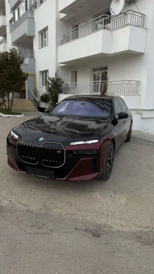 BMW 7 Series G70 [2022-Prezent] 2024
