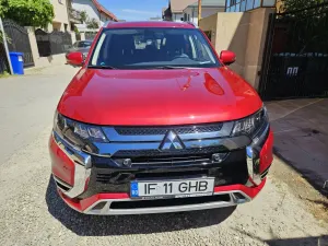 Mitsubishi Outlander III [2012 - 2021] PHEV 2.4 L 4X4 Intense 2019