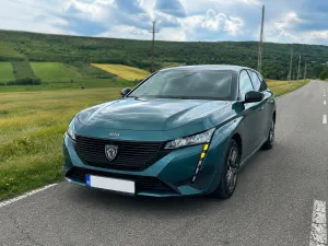 Peugeot 308 III [2021 - Prezent] 1.2 L PureTech Turbo S&S Active 2022