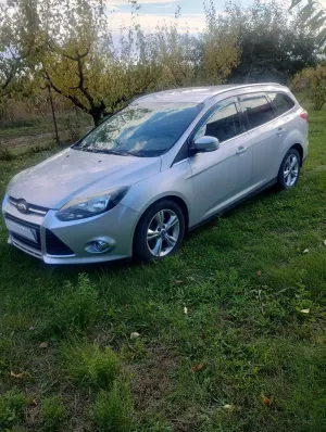 Ford Focus 2.0 TDCI DPF Powershift Titanium 2012