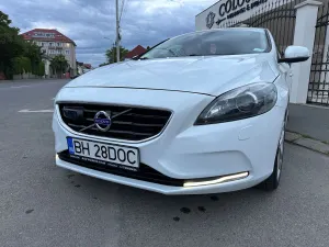 Volvo V40 II [2012 - Prezent] D4 Aut Momentum 2016
