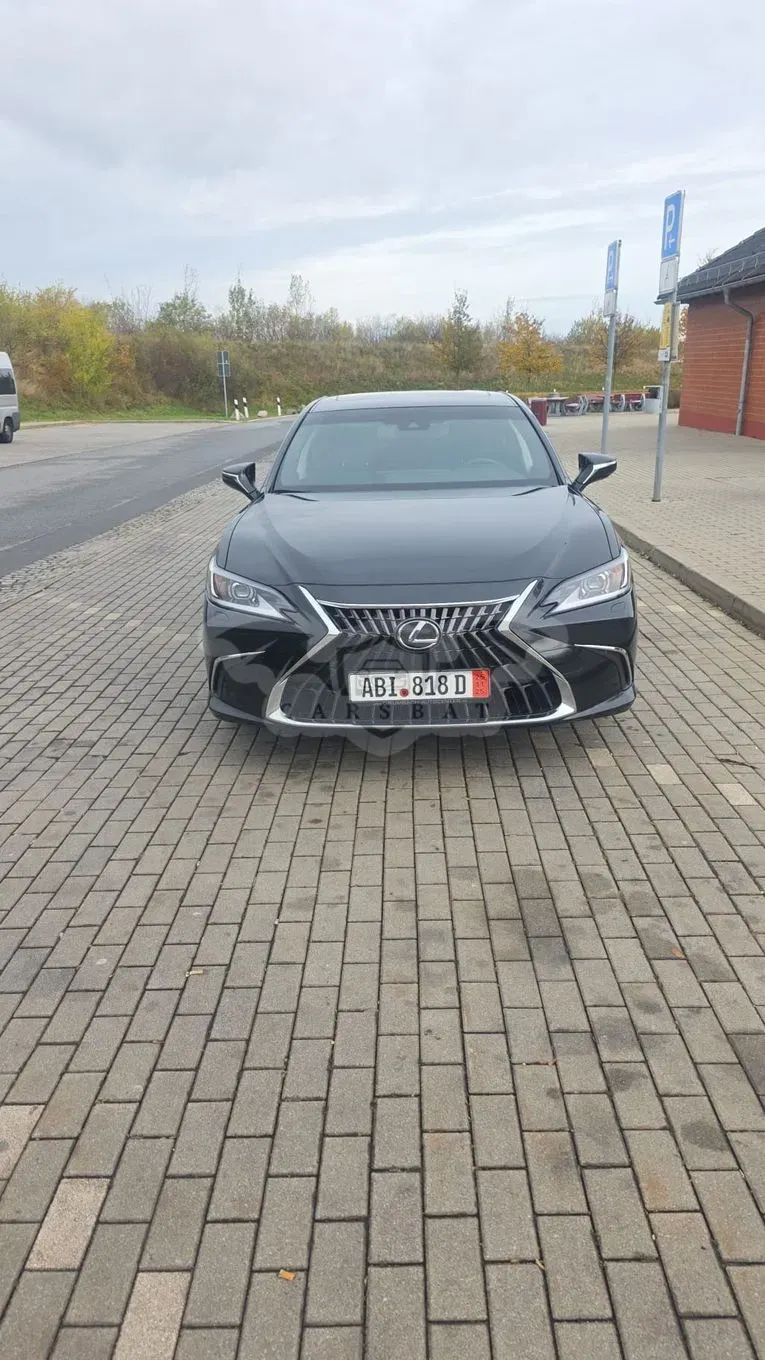 Lexus ES VII [2018 - Prezent] 300h 2.5 TNGA HV 25H- 4X2 CVT Business 2024