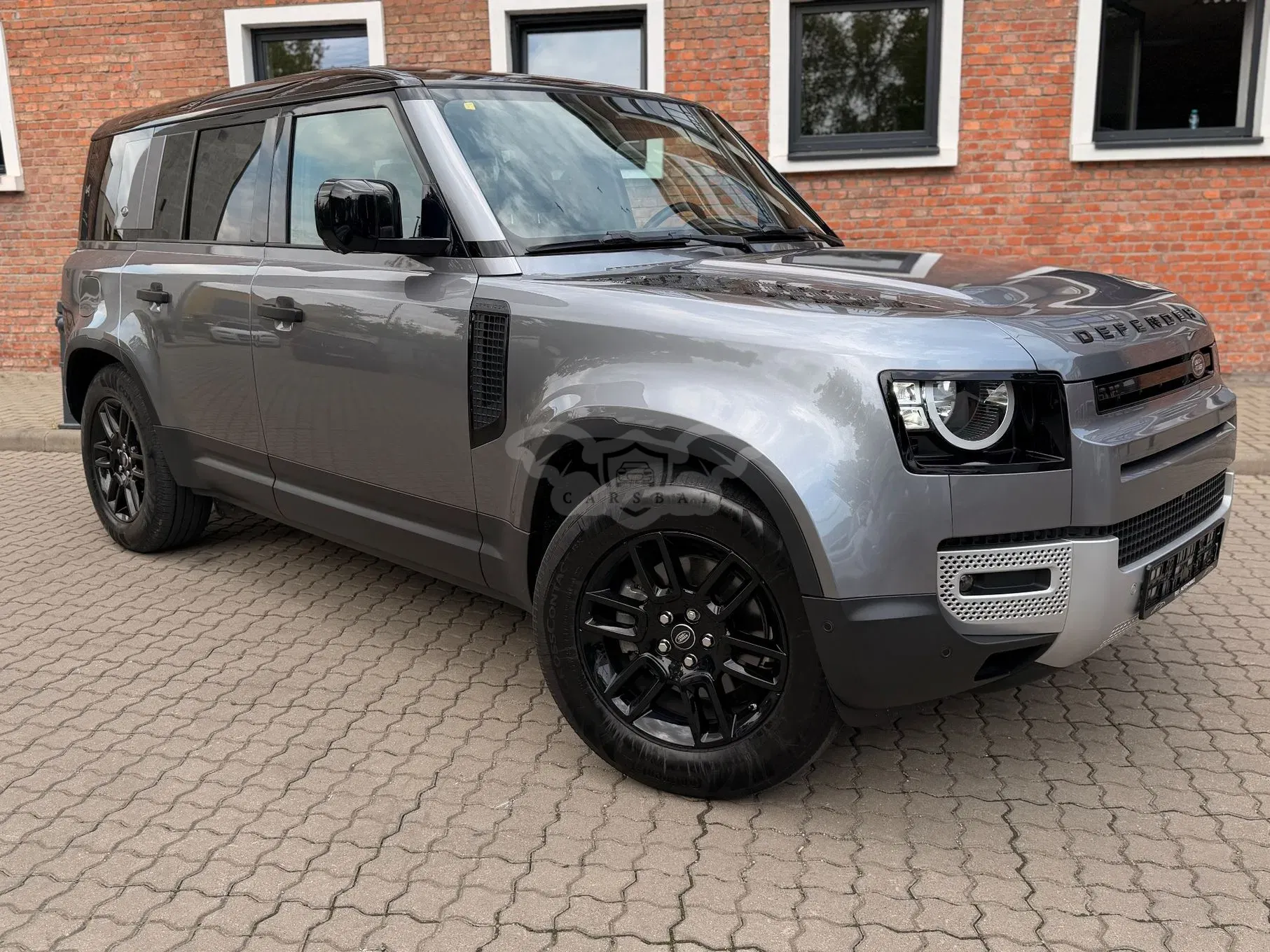 Land Rover Defender 110 2.0L D240 2021