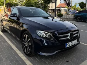 Mercedes-Benz E W213 [2016 - 2023] 300 9G-TRONIC Avantgarde 2019