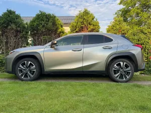 Lexus UX 2020