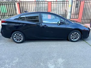 Toyota Prius V [2018 - Prezent] 1.8 HSD Exclusive 2019