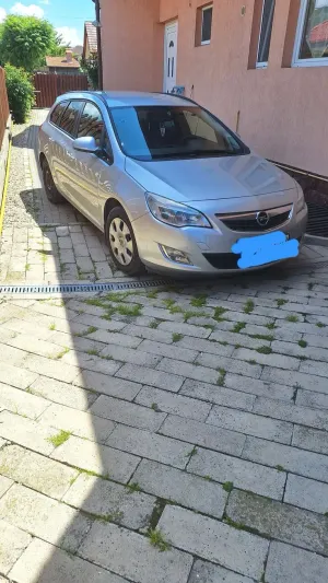 Opel Astra J [2009 - 2018] 2011