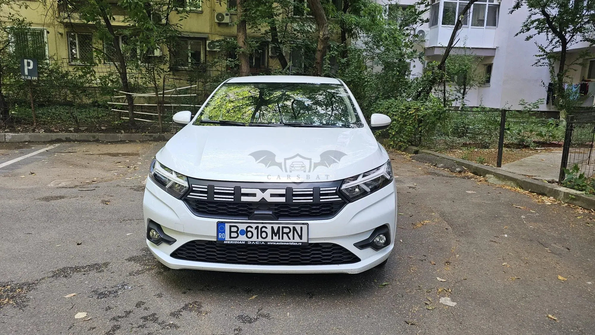 Dacia Logan ECO-G 100 MT5 Essential 2024