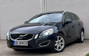 Volvo V60 I [2010 - 2018] D3 Start-Stop Summum 2013