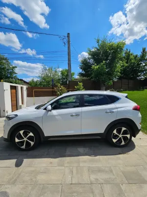 Hyundai Tucson III [2015 - 2020] 2.0 CRDI 4WD 6AT Luxury+ 2016