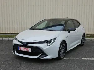 Toyota Corolla XII [2020 - Prezent] 2.0 HSD Exclusive Plus GR Sport Bi-Tone 2019