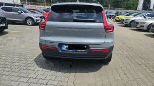 Volvo XC40 2025
