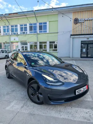 Tesla Model 3 2019