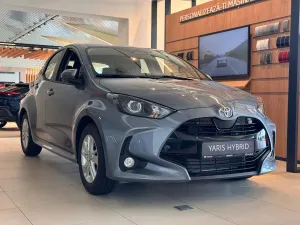 Toyota Yaris 1.5 VVT-i HSD Active 2026
