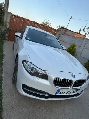 BMW 5 Series F10/F11/F07 [2010 - 2017] 520d Aut. Luxury Line 2014
