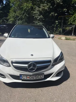 Mercedes-Benz E 220 BlueTEC 9G-TRONIC 2015