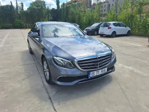 Mercedes-Benz E W213 [2016 - 2023] 220 d 4MATIC Aut. 2017