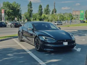 Tesla Model S Plaid 2023