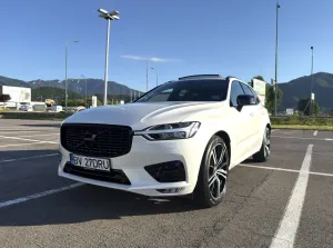 Volvo XC60 II [2017 - Prezent] B4 MHEV R-Design 2020