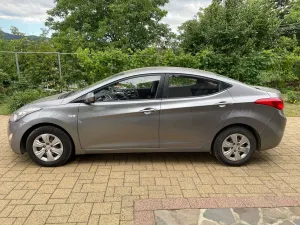 Hyundai Elantra V [2010 - 2015] 1.6 MPi 2011