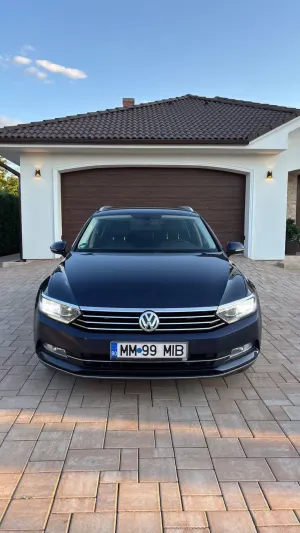 Volkswagen Passat B8 [2014 - Prezent] 2.0 TDI DSG (BlueMotion Technology) Comfortline 2015